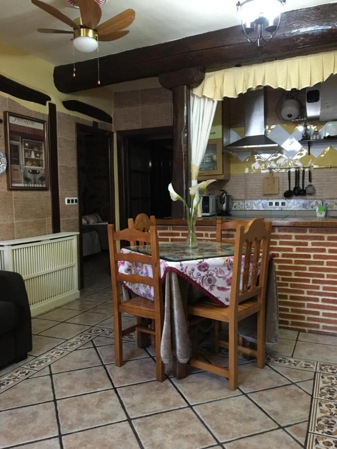 Casa Rural La Antigua Tahona 坎德拉里奥 外观 照片